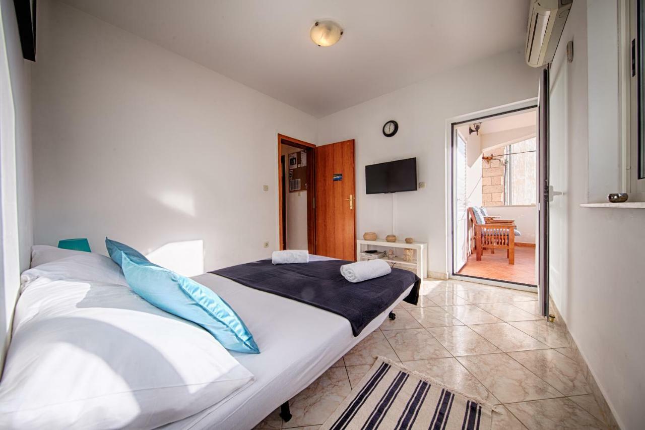 Apartments Marinkovic Komiža Dış mekan fotoğraf