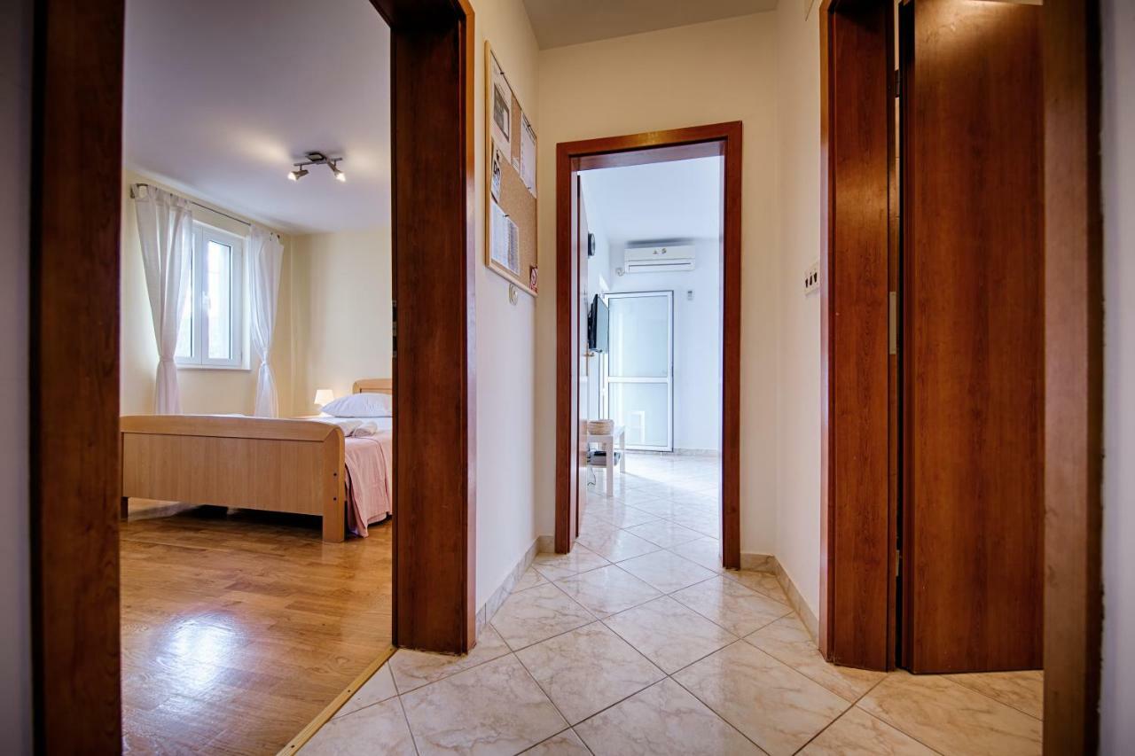 Apartments Marinkovic Komiža Dış mekan fotoğraf